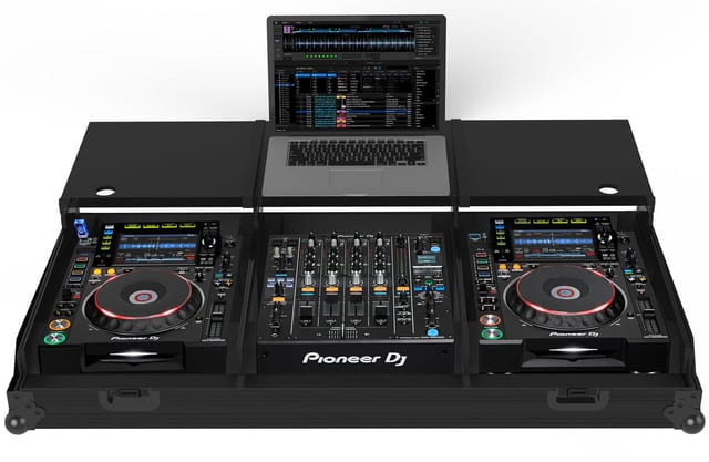 Черен Zomo Flightcase Set 2900 MK2 Plus NSE за DJ оборудване